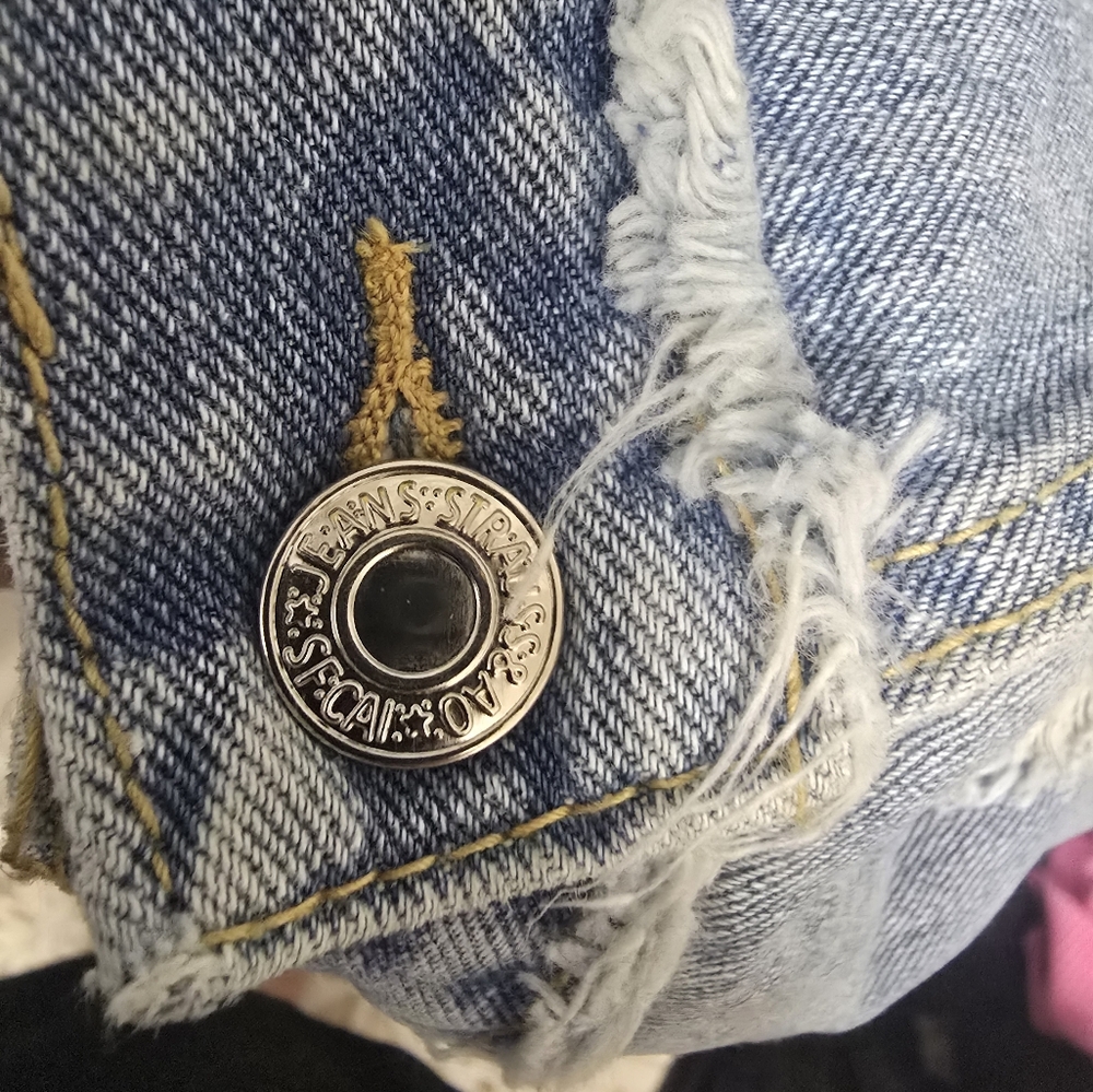 Oversized distressed jean jacket - Picture 2 of 3